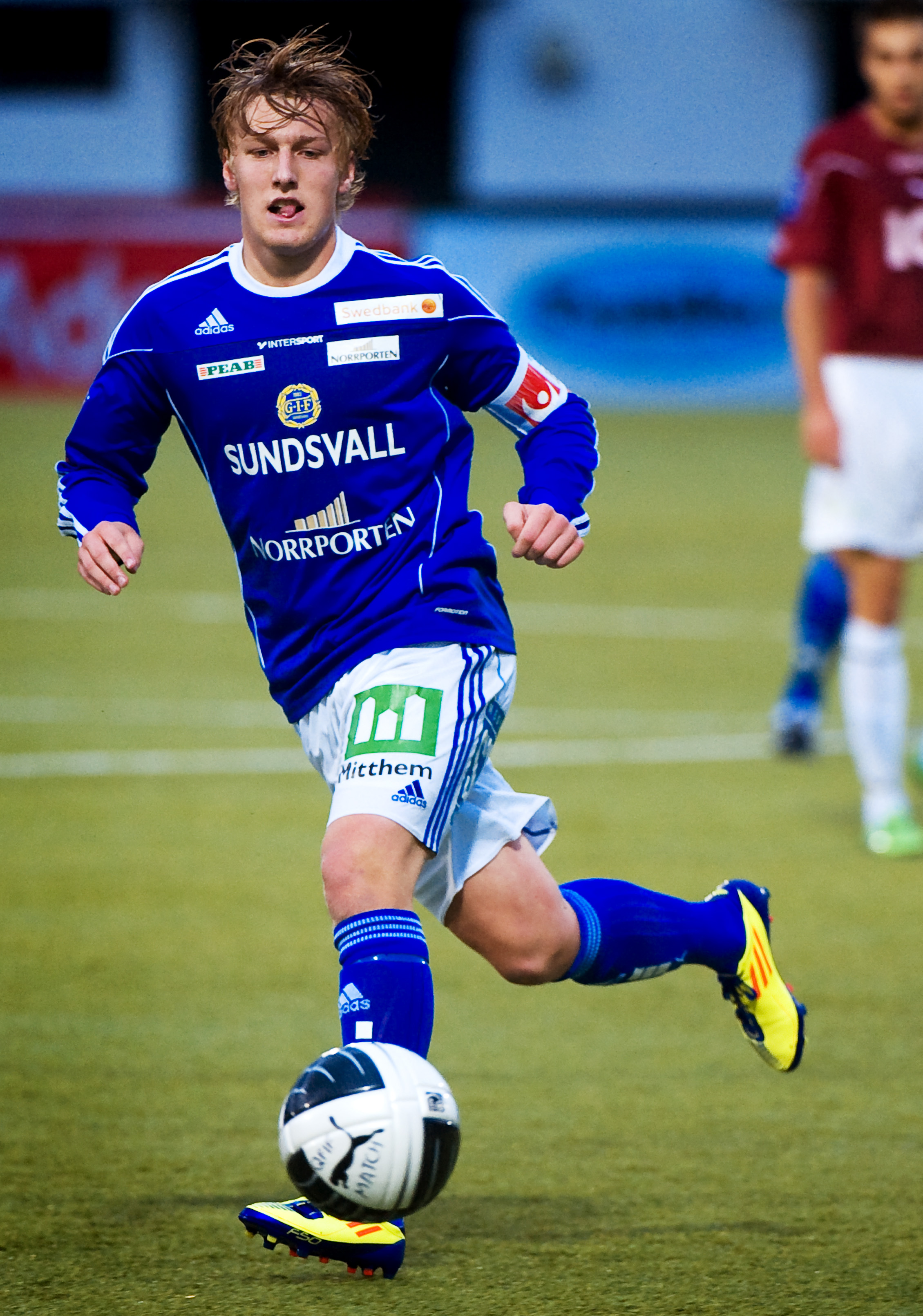 Emil Forsberg, GIF Sundsvall: "Jag tror att Fredrik Holster, GIF Sundsvall, kommer överraska många i år." Emil Forsberg, GIF Sundsvall: "Jag tror att Fredrik Holster, GIF Sundsvall, kommer överraska många i år."