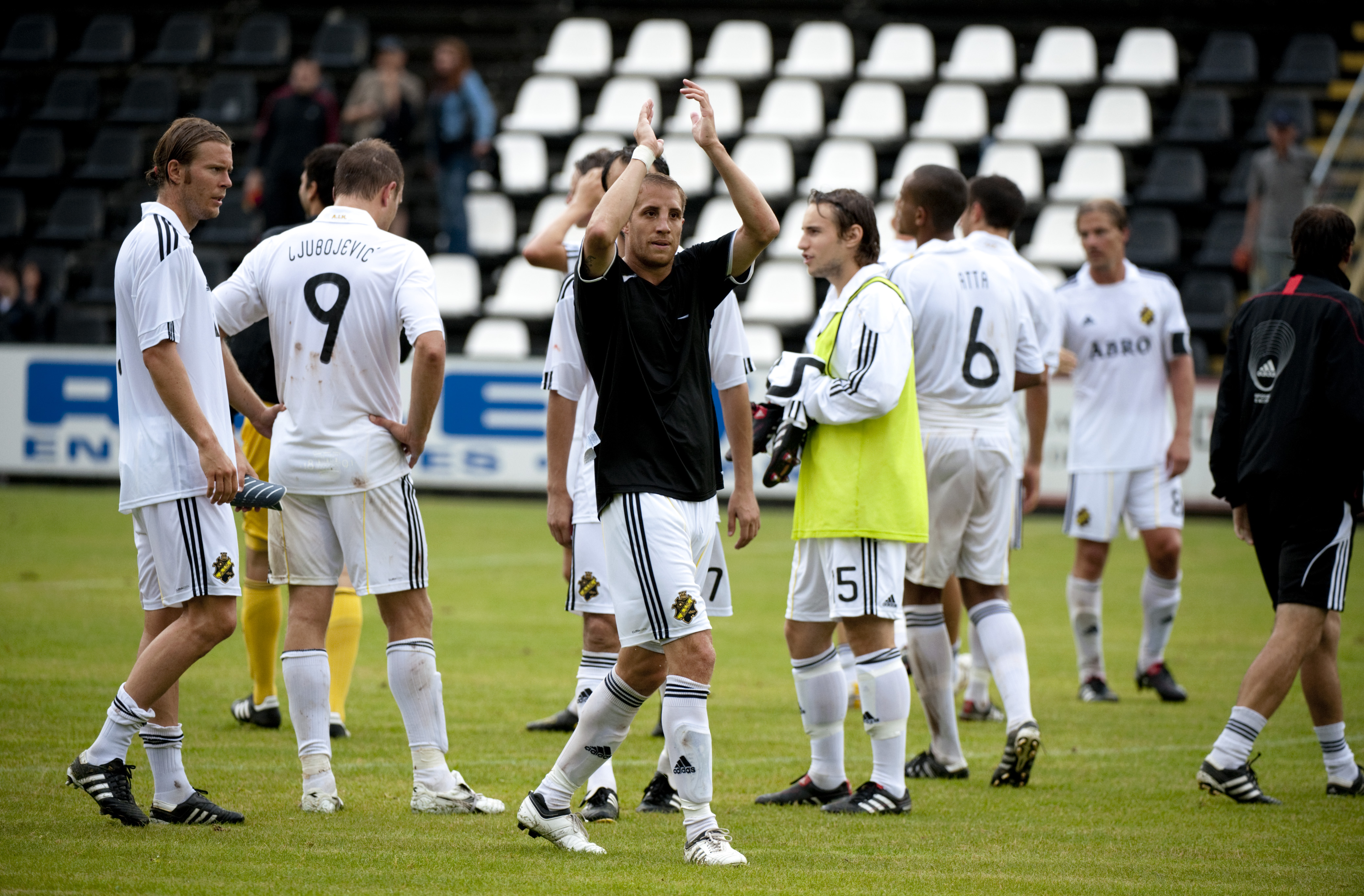 AIK ställs emot norska Rosenborg i nästa kvalomgång.