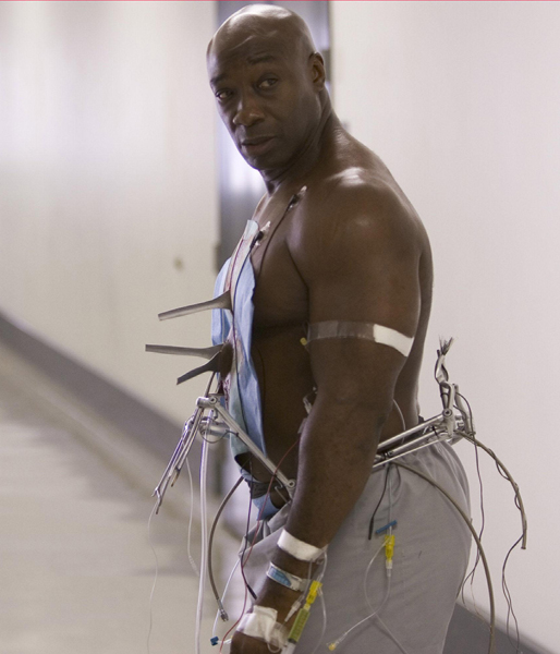 9. Den amerikanska skådisen Michael Clarke Duncan dog i september. Kanske mest känd från filmen Den gröna milen. 9. Den amerikanska skådisen Michael Clarke Duncan dog i september. Kanske mest känd från filmen Den gröna milen.