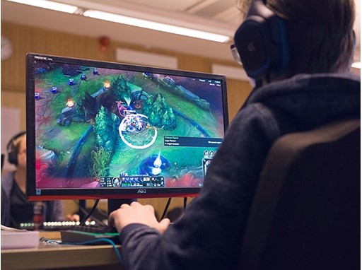 IKEA lanserar samarbete med e-sportdesigner IKEA lanserar samarbete med e-sportdesigner