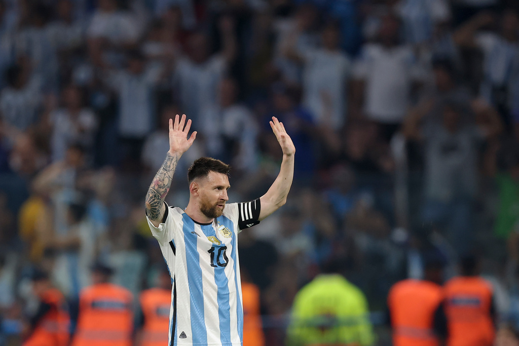 Argentinass Lionel Messi gjorde mål 100, 101 och 102 i den blåvita tröjan.