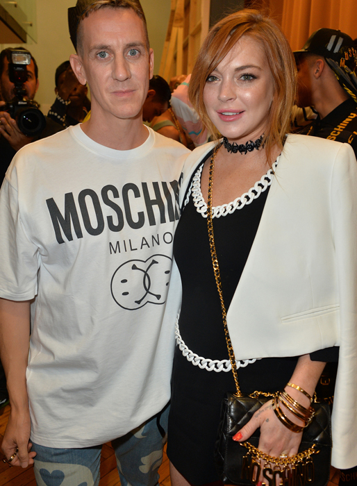 Jeremy Scott och Lindsay Lohan på modevisning i London. Jeremy Scott och Lindsay Lohan på modevisning i London.
