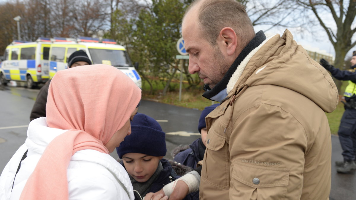 Flyktingar som just ankommit till Sverige.