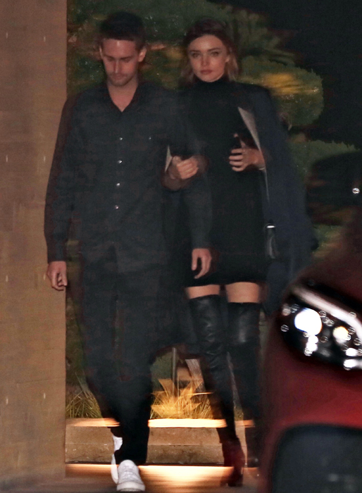 Miranda Kerr och hennes pojkvän, Snapchat-grundaren Evan Spiegel, går på dejt i Malibu. Miranda Kerr och hennes pojkvän, Snapchat-grundaren Evan Spiegel, går på dejt i Malibu.