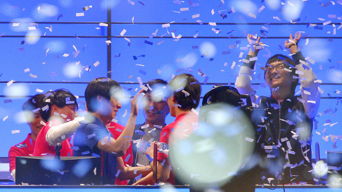 Sydkoreanska SK Telecom T1 vann över kinesiska Royal Club i finalen.