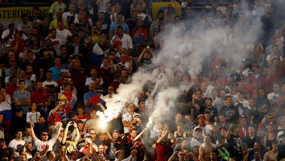 Ryska fans på Stade Velodrome.