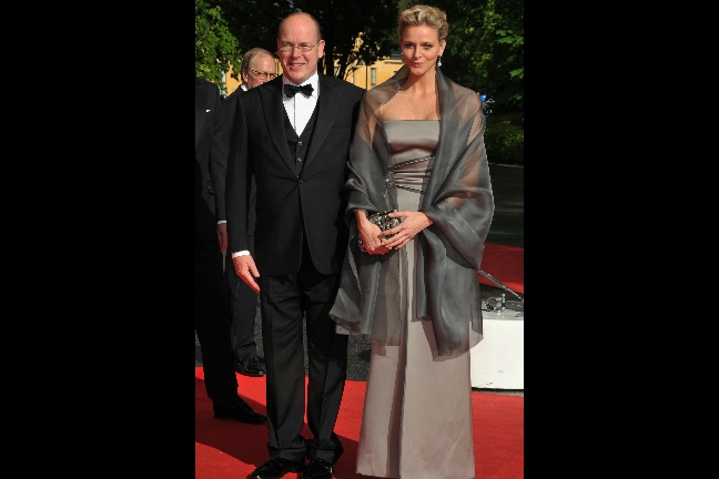 Playboyprinsen av Monaco, Albert, med sin flickvän Charlene Wittstock.
