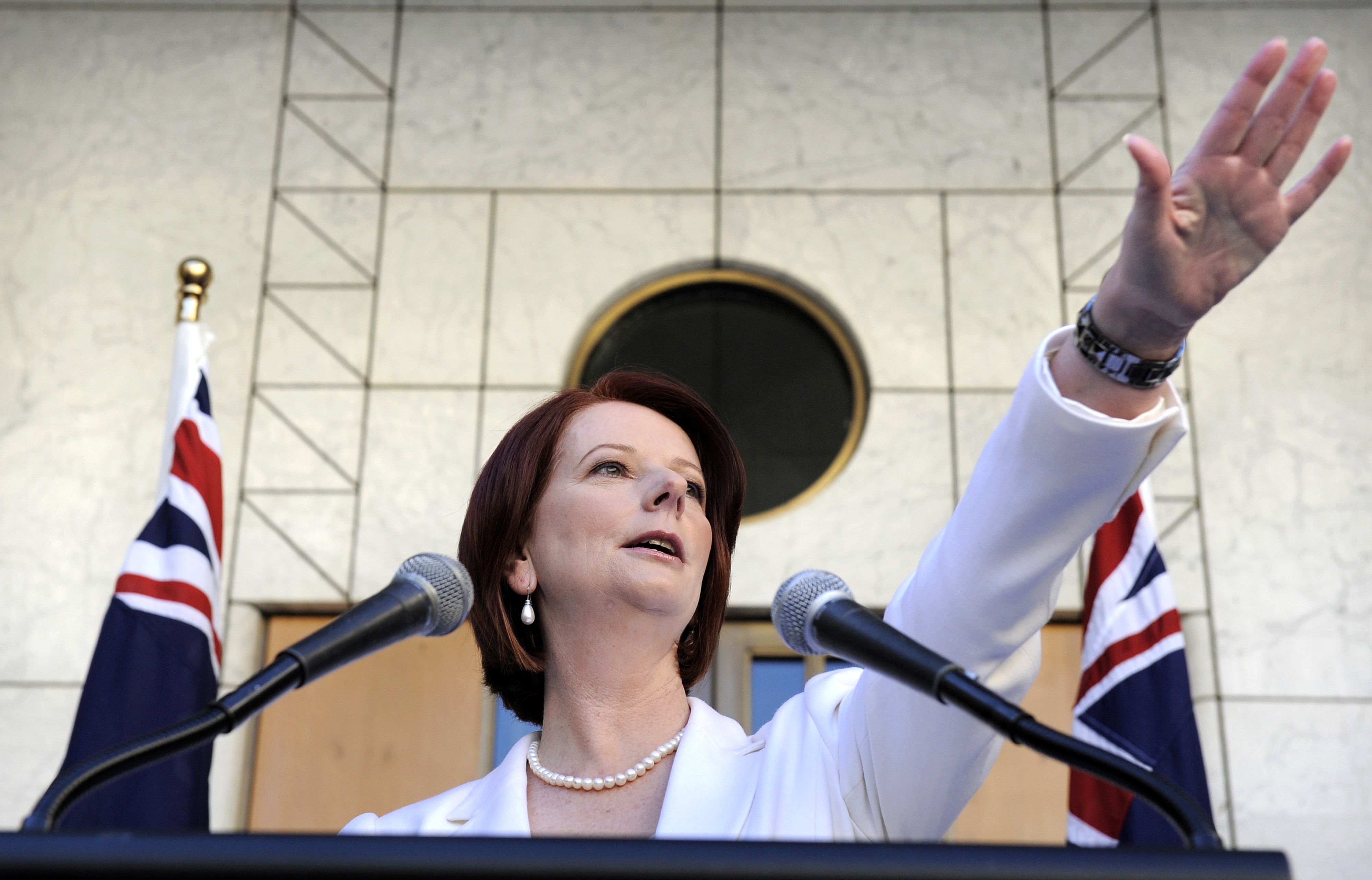 Australiens premiärminister Julia Gillard, från Labourpartiet, är tvåa på listan. För att hon "backstabbade" sin företrädare...