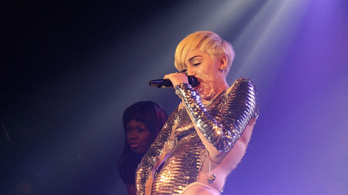 Miley dansar loss. 