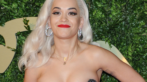 Rita Ora 50 Nuances De Grey Rita Ora kniper roll i "50 shades of grey"