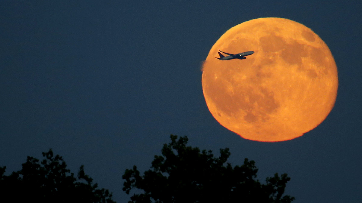 Det kallas "blue moon" när det är fullmåne två gånger på en månad.