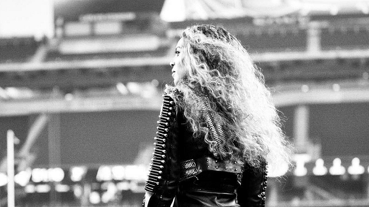 Beyoncé bjuder på bilder från repetionerna för Super Bowl.