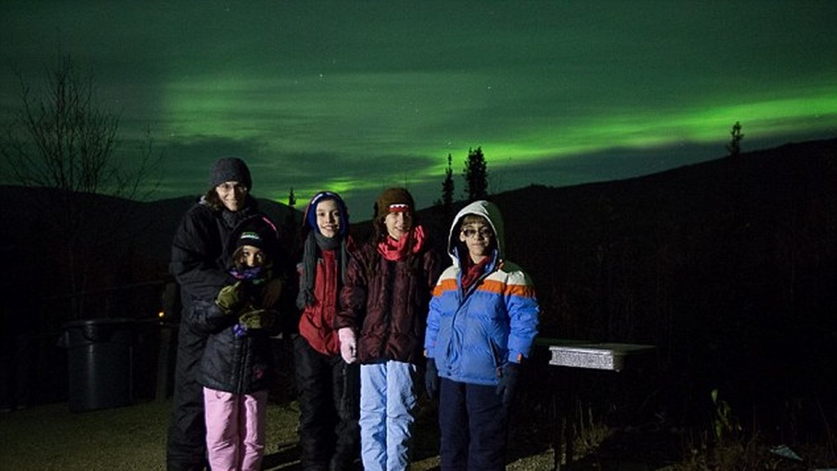 Ben med sin familj i Alaska för att se norrskenet.