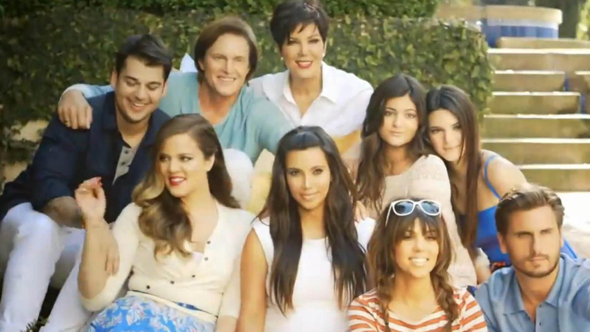 På ytan är de den perfekta familjen. Men alla familjer har sina hemligheter. Har du koll på Kardashians lik i garderoben? 