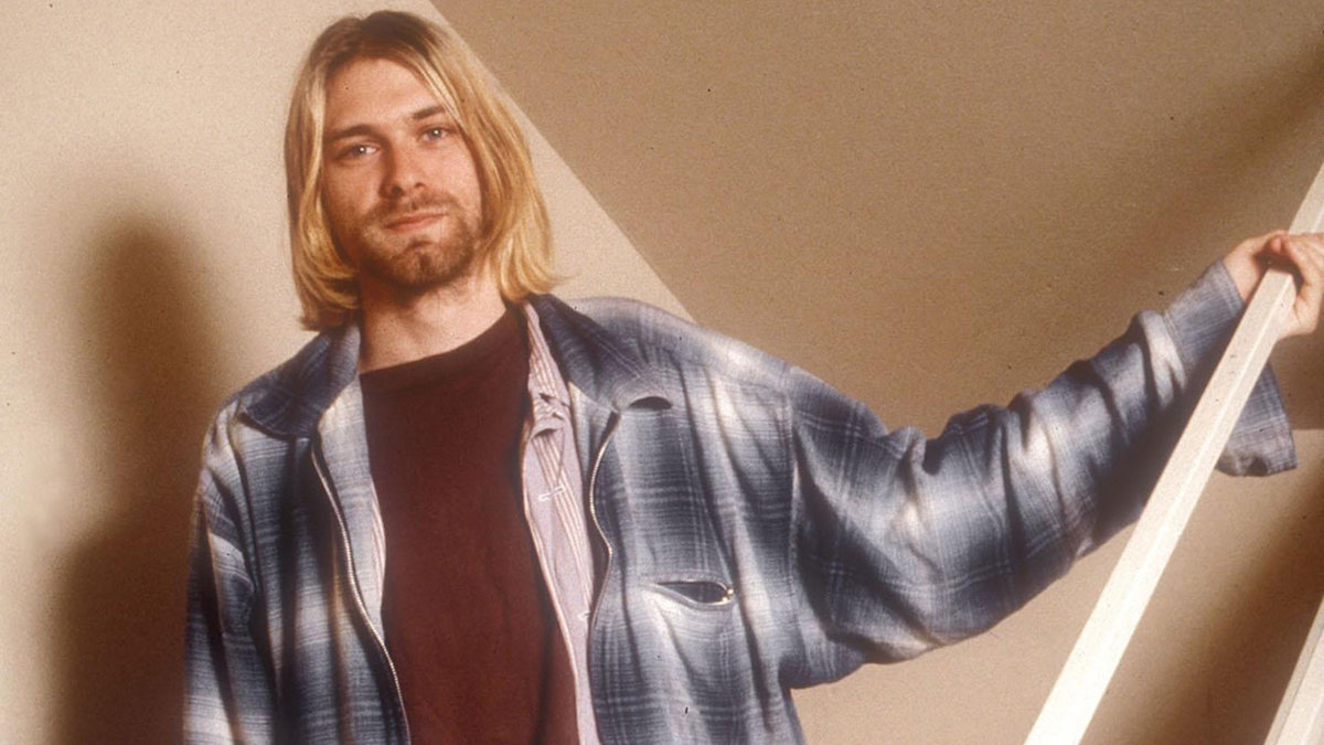 Kurt Cobain dog den 5 april, 1994, 27 år gammal. Cobain missbrukade bland annat heroin. Det sägs att han började använda droger på grund av stress och magåkomma och han tvingades ett flertal gånger in på rehabilitering på grund av självmordsförsök. Cobain var dessutom manodepressiv. Han tog sitt liv och lämnade ett avskedsbrev.
