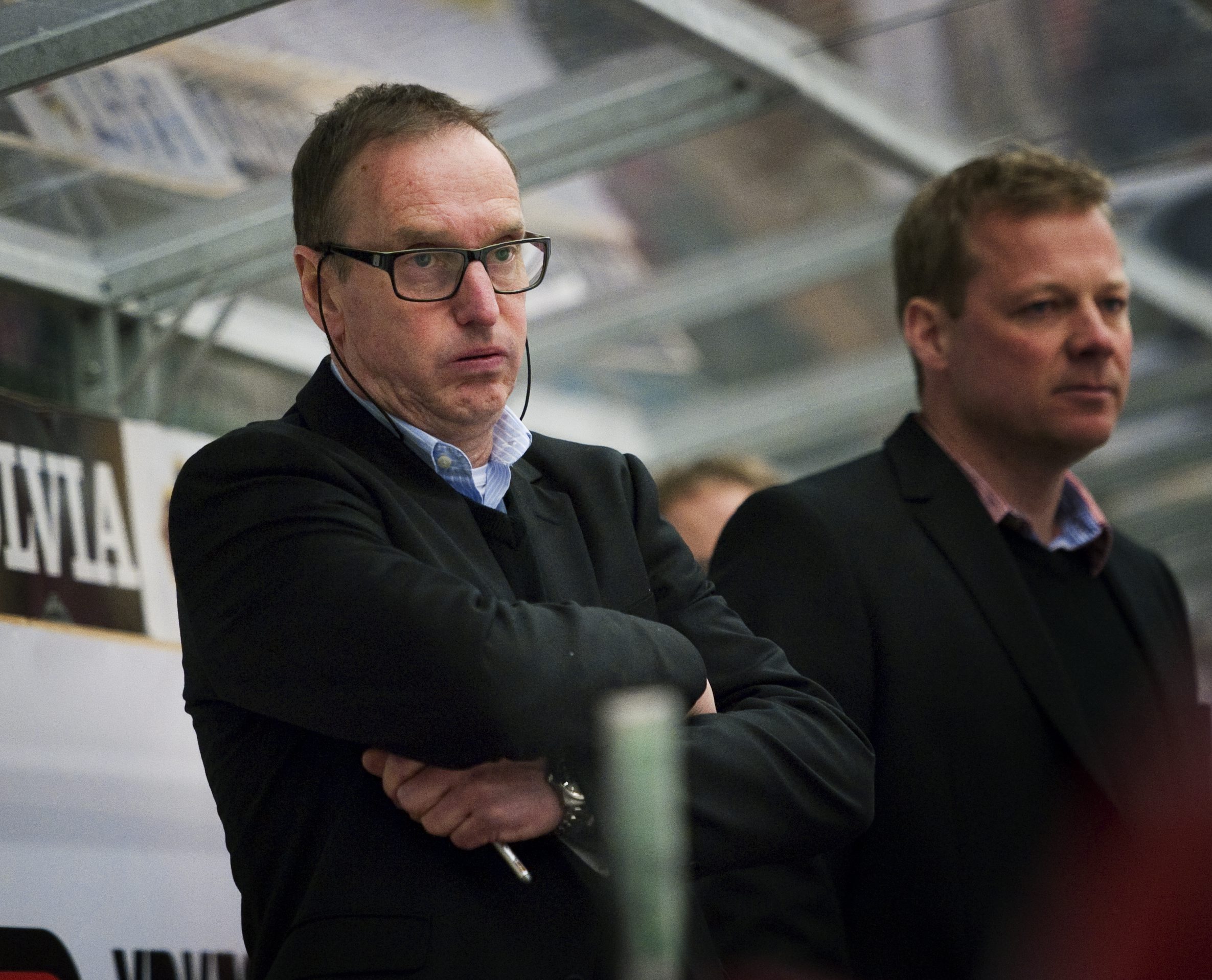 Tommy Andersson (till vänster) fick ersätta Per-Erik Johnsson som huvudtränare efter nyår. Men han har inte lyckats få igång Timrås spel. Tommy Andersson (till vänster) fick ersätta Per-Erik Johnsson som huvudtränare efter nyår. Men han har inte lyckats få igång Timrås spel.