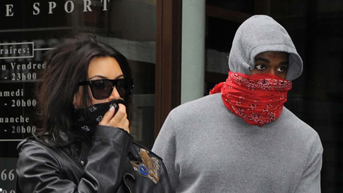 Kim och Kanye försöker ligga lågt i Paris.