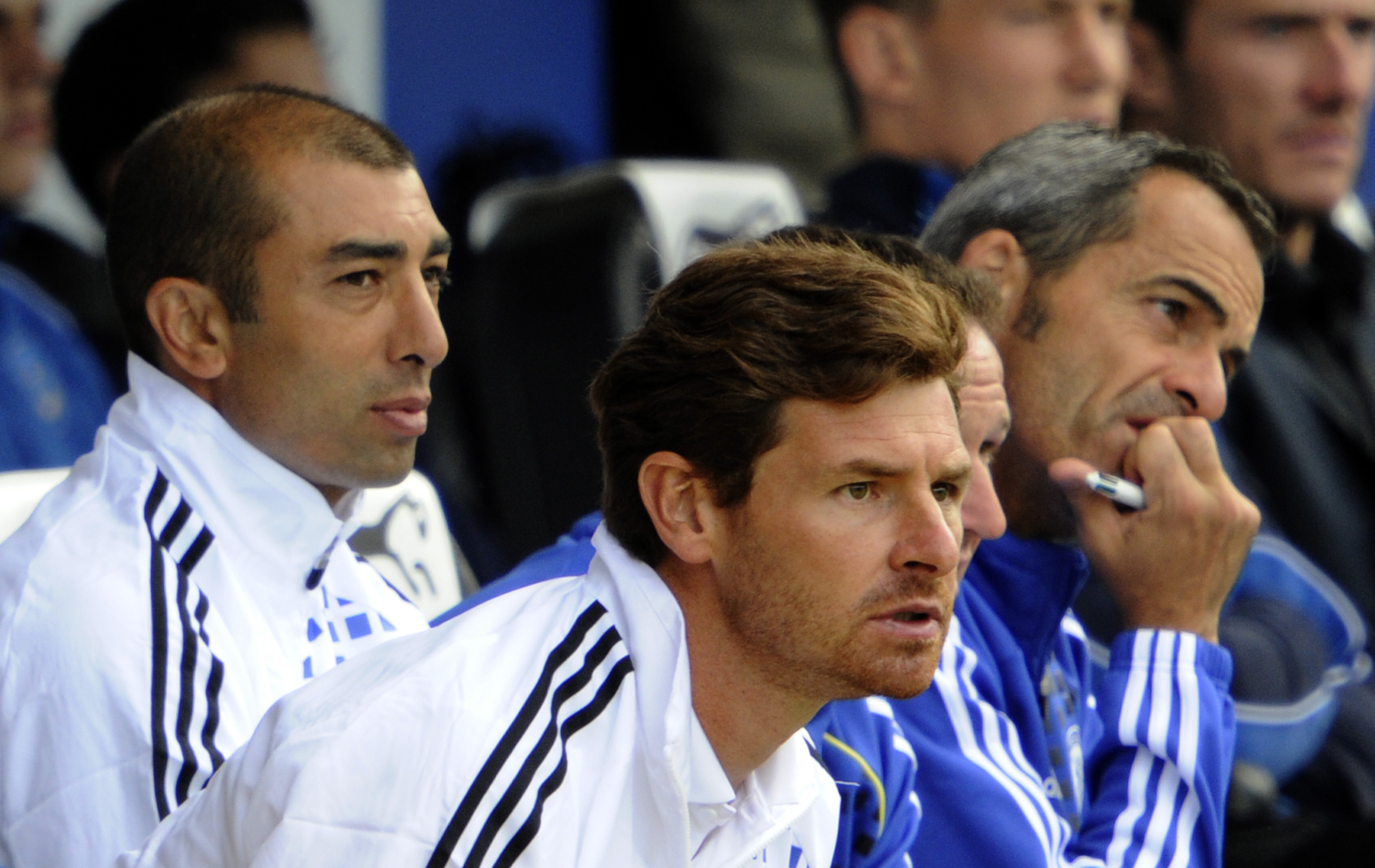 André Villas-Boas var redan tidigt under hösten mitt i stormens öga. André Villas-Boas var redan tidigt under hösten mitt i stormens öga.