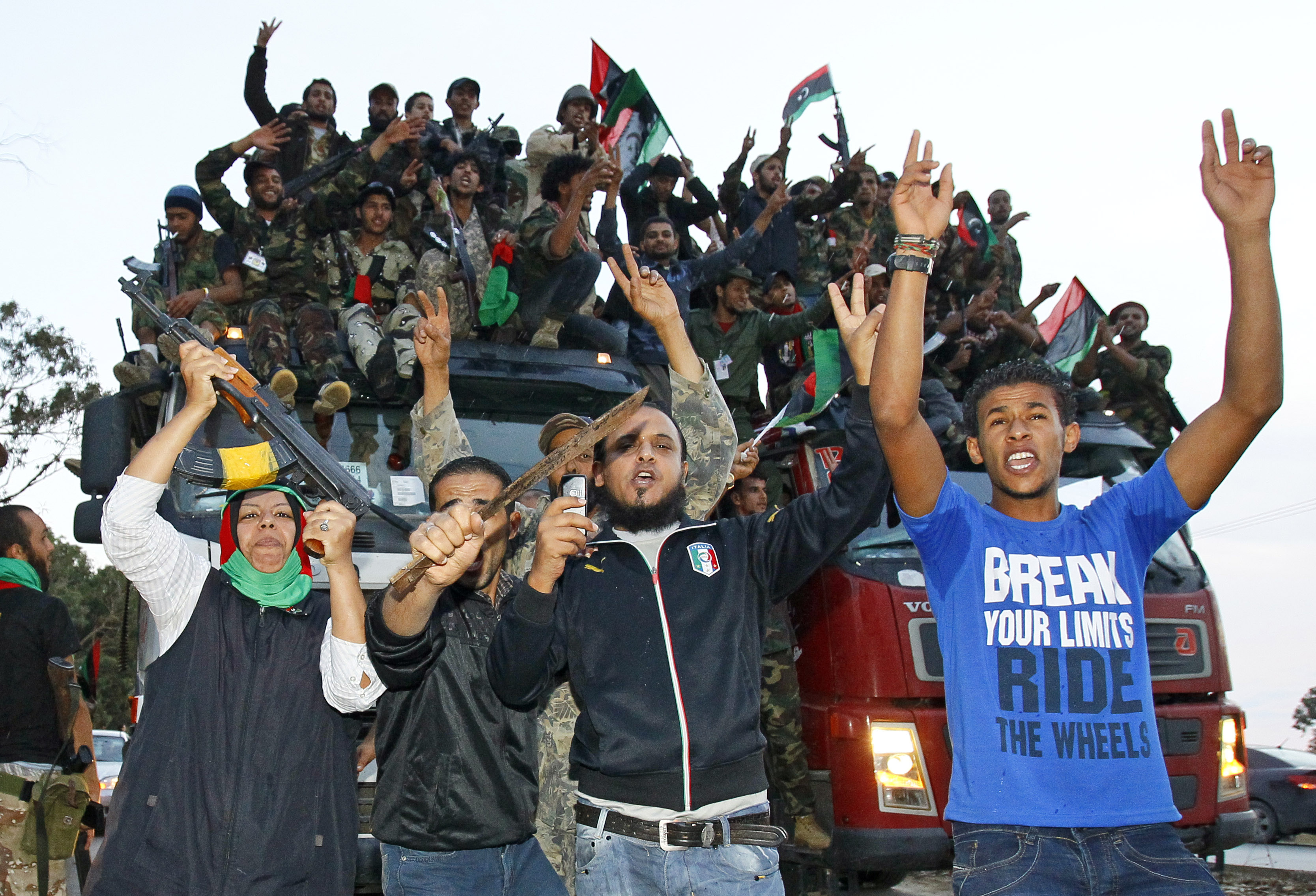 Libyerna firar att kriget är slut.