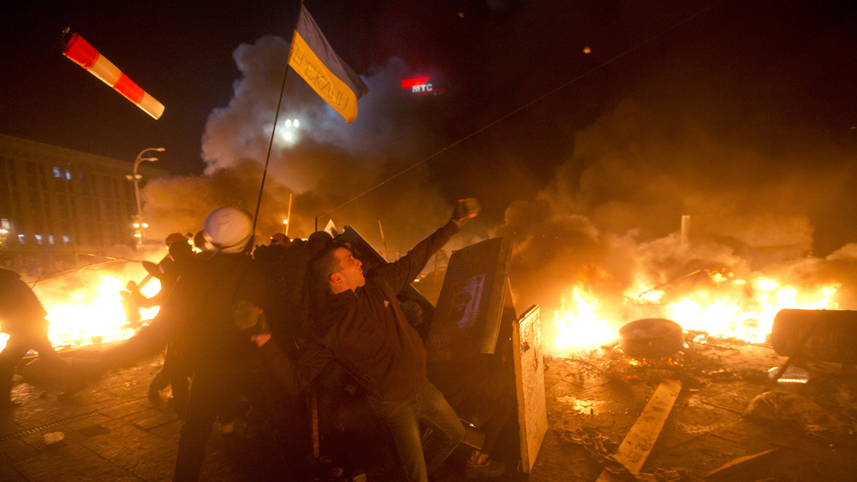 Våldet eskalerade under demonstrationerna som skakat Ukraina under de senaste veckorna.
