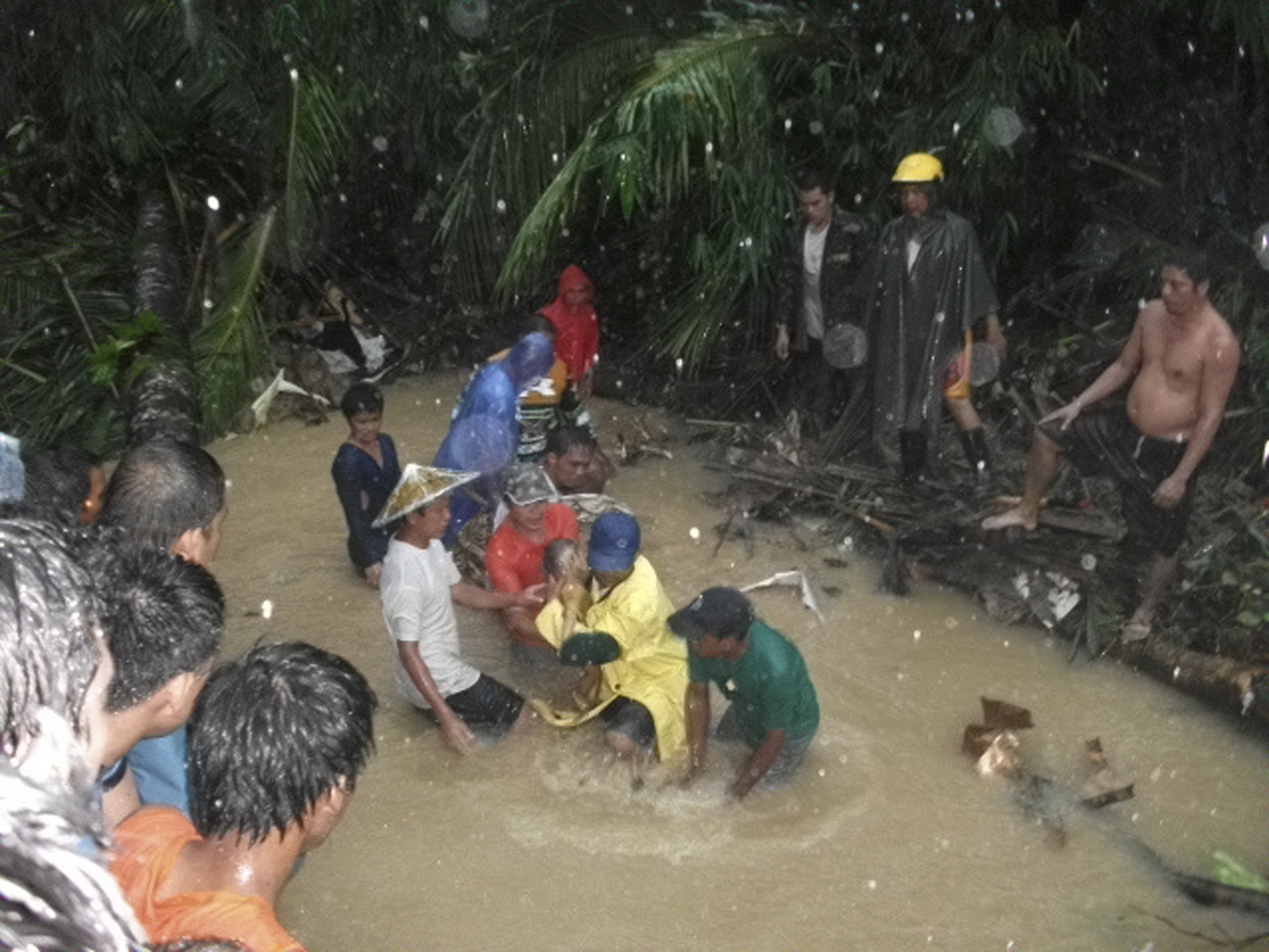 Jordskred, Översvämningar, Brott och straff, Filippinerna, regn, Lera