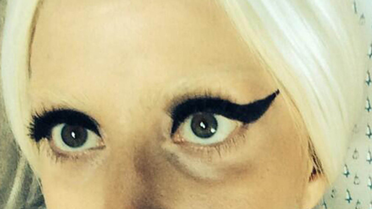 Lady Gaga tar det inte lugnt med eyelinern.