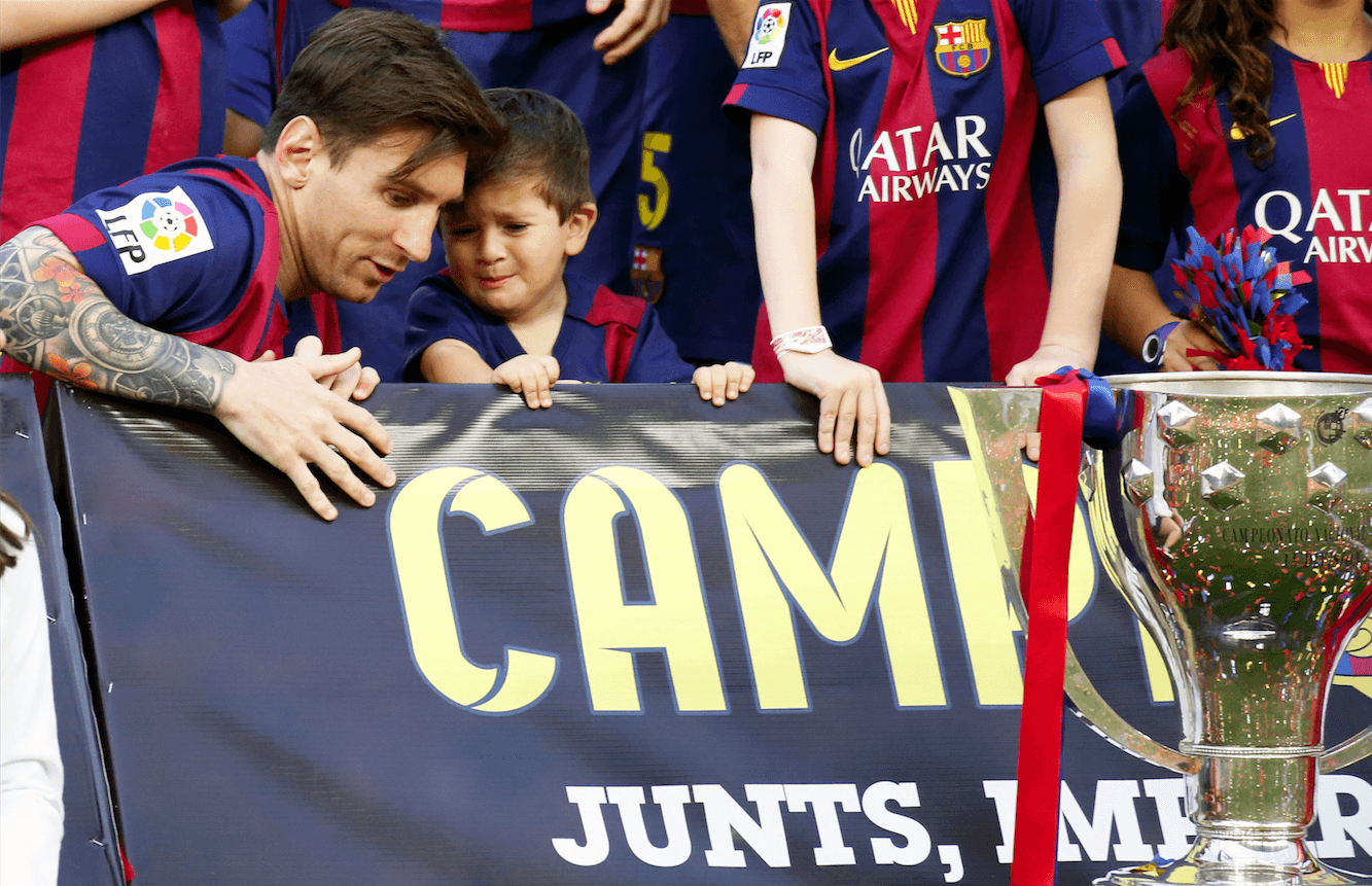 Drömfarsa nummer tre: Leo Messi. Du hade fått hänga med på prisutdelningar av fotbollens allra största priser och träffa några av världens största fotbollsspelare. Du hade säkert inte behövt betala för en tapas i hela Barcelona heller. Drömfarsa nummer tre: Leo Messi. Du hade fått hänga med på prisutdelningar av fotbollens allra största priser och träffa några av världens största fotbollsspelare. Du hade säkert inte behövt betala för en tapas i hela Barcelona heller.