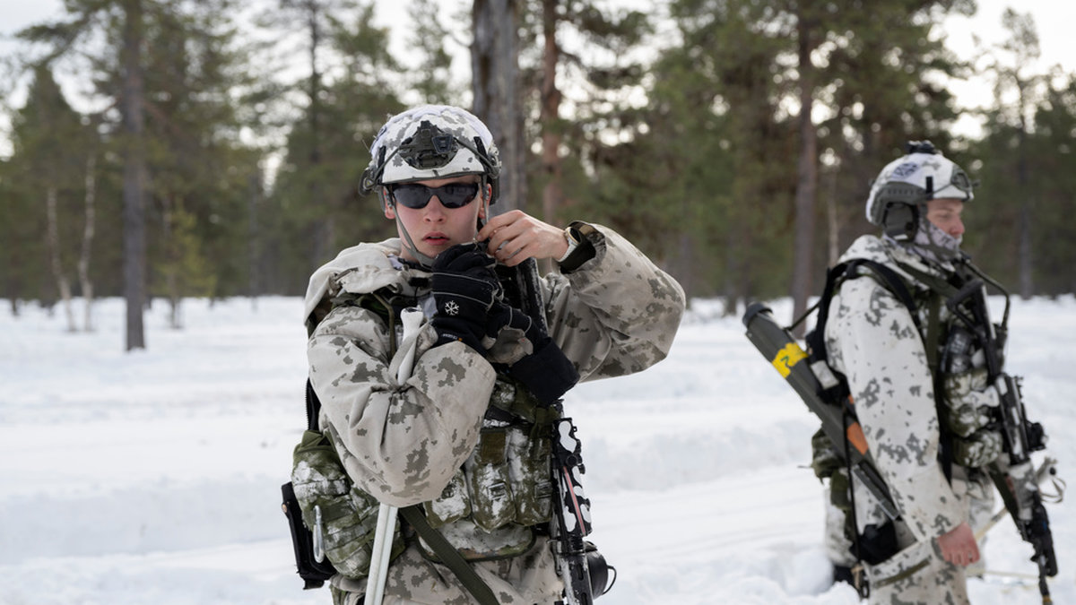 Soldater under en nordisk försvarsövning i mars. Arkivbild.