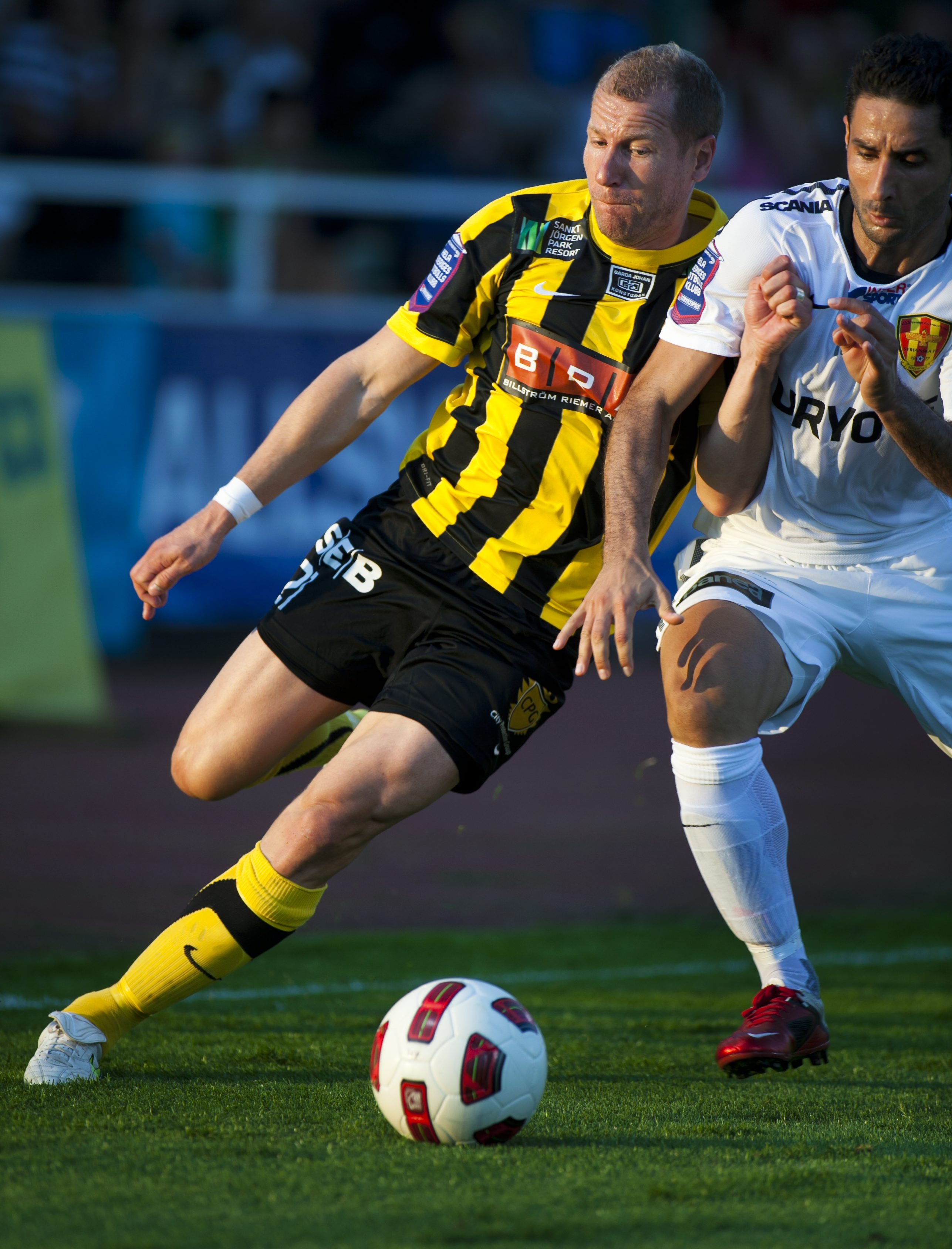 Veteranen har spelat i den gul-svarta dressen sedan 1997 undantaget 2002-2004 då han spelade för IFK Göteborg.