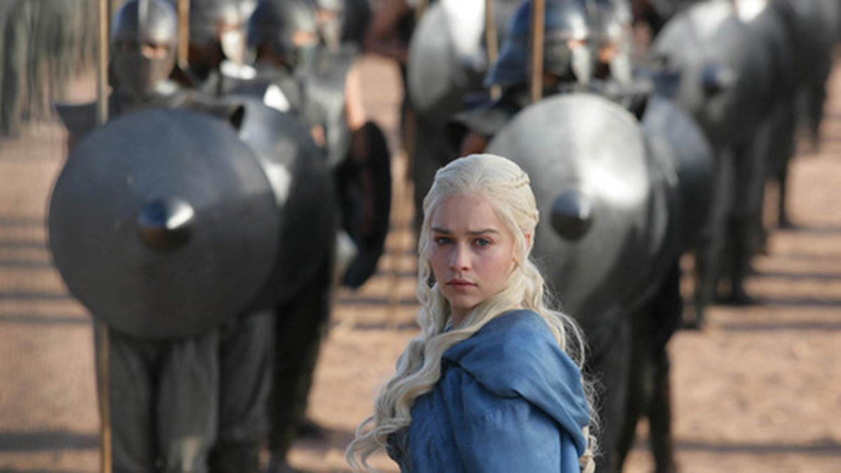 Emilia Clarke i den tredje säsongen av Game of Thrones. 