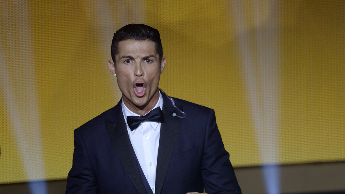 Cristiano Ronaldo tilldelades Ballon d'Or på måndagen. 
