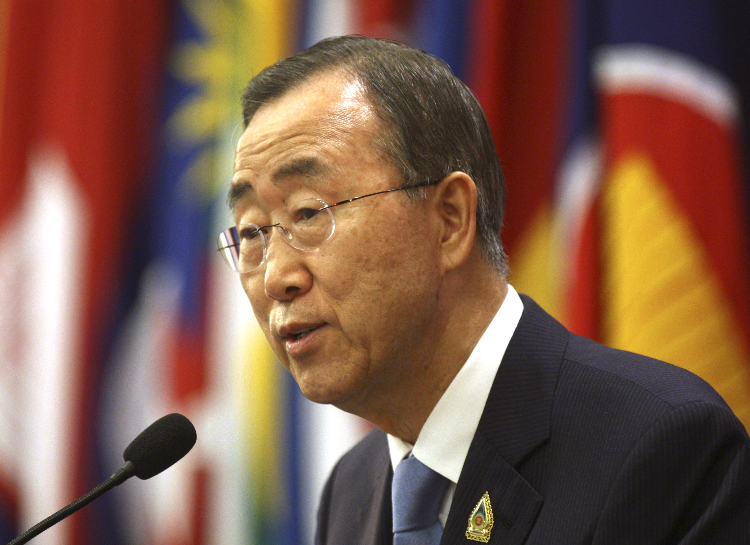 FN:s generalsekreterare Ban Ki-moon belyser i sitt budskap vikten av att många olika organisationer samlas i arbetet för kvinnors inflytande och rättigheter.