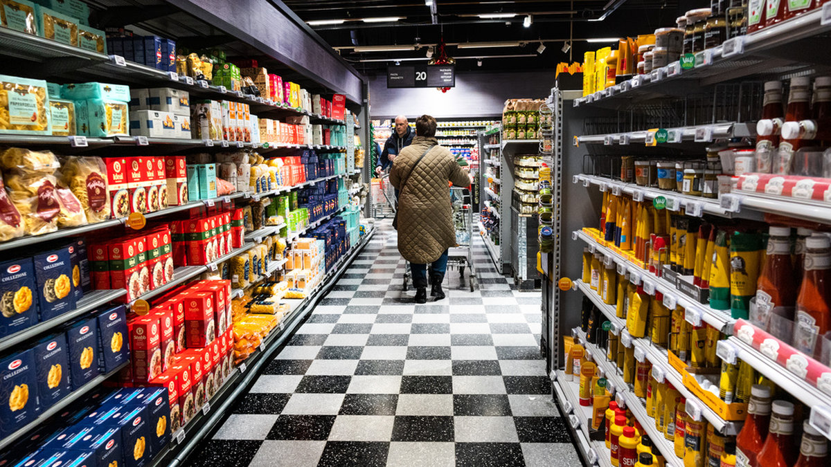 Matinflationen sjunker, men i butik väntas inga större förändringar. Arkivbild.