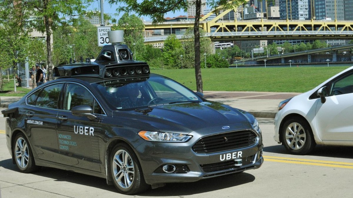 Uber kommer testköra förarlösa bilar. 