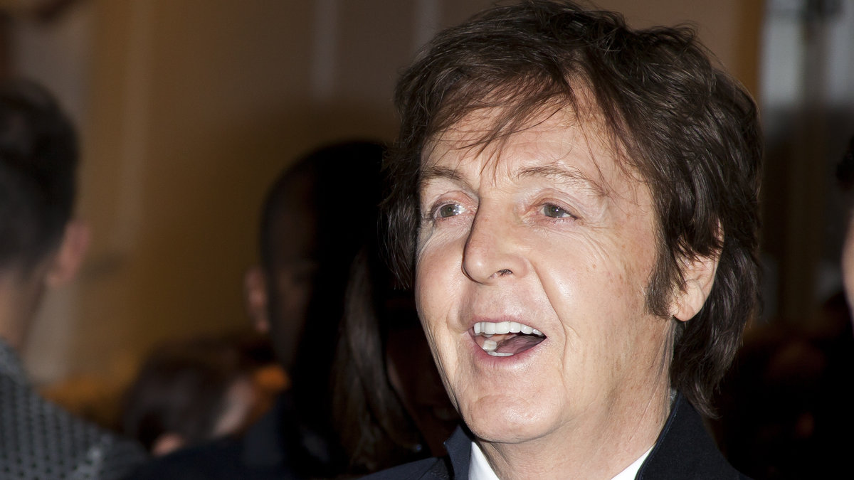 Beatlesstjärnan Paul McCartney är även han med på Olympiastadion.