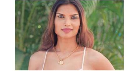 Indiska Malika har genomgått en rad operationer för att äntligen kunna bli den kvinna hon känner att hon föddes till. Hon var den första indiska att delta i Miss International Queen.