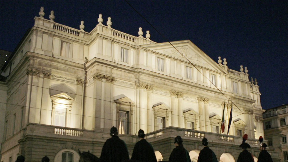 La Scala-operan kommer på sjunde plats och värderas till 242 miljarder. Aningen mindre än Eiffeltornet.