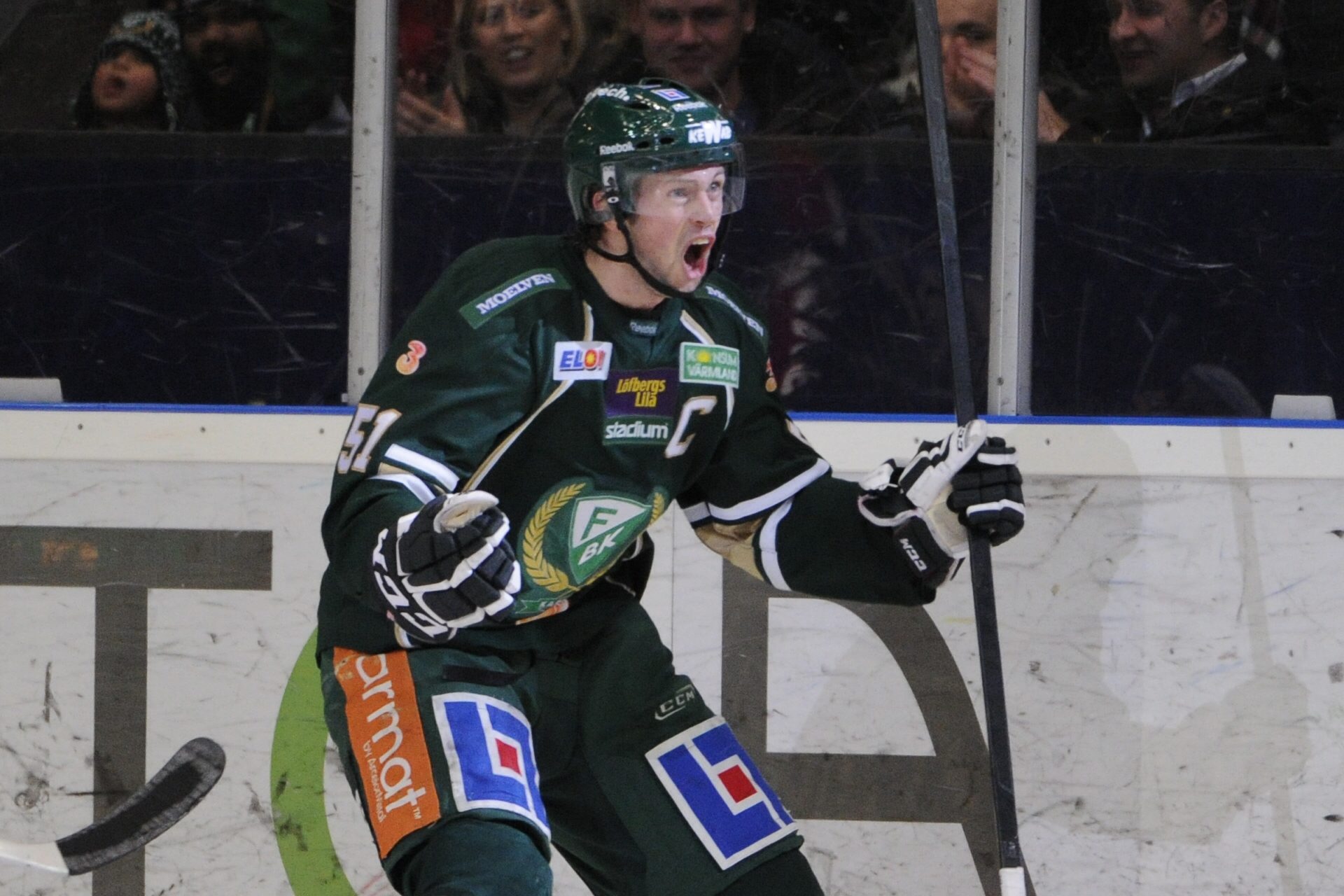 Plats 6. Färjestad har stoppat blödningen men bortsett från Micke Johansson, har det varit fördåligt av poängplockarna. Men det finns fortfarande tid för Rikard Wallin... Plats 6. Färjestad har stoppat blödningen men bortsett från Micke Johansson, har det varit fördåligt av poängplockarna. Men det finns fortfarande tid för Rikard Wallin...