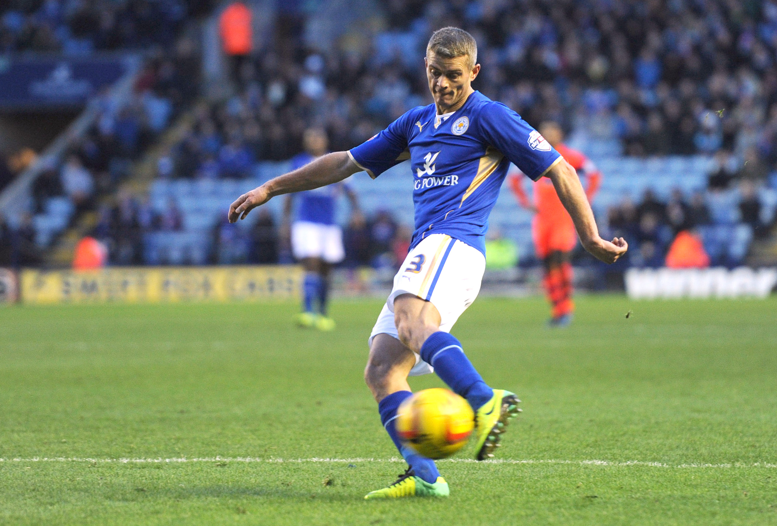 På vänsterbacken: Paul Konchesky, Leicester. På vänsterbacken: Paul Konchesky, Leicester.