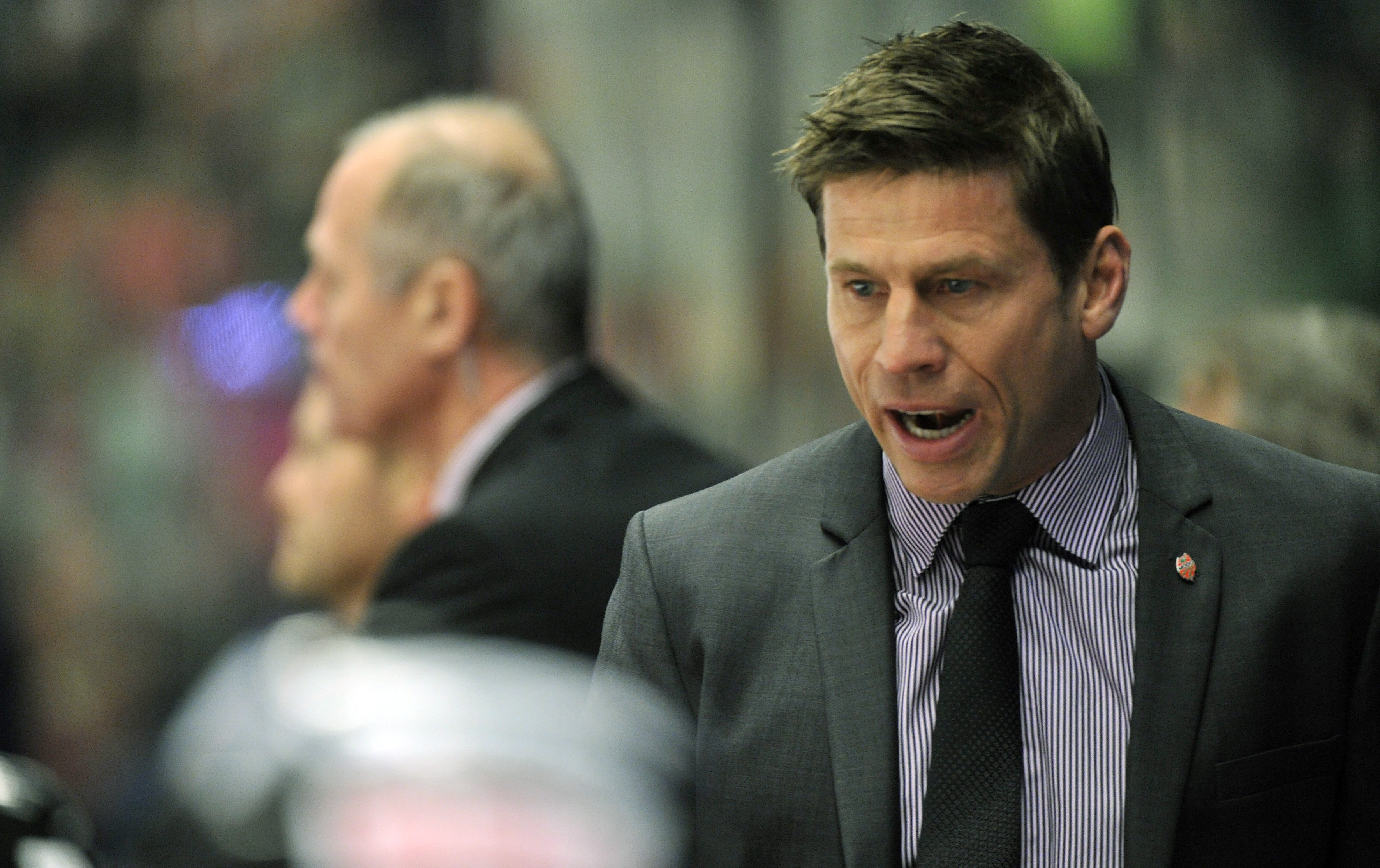 Plats 8. Ulf Samuelsson och Markus Näslund värvade klokt efter en fiaskoinledning på säsongen. Plats 8. Ulf Samuelsson och Markus Näslund värvade klokt efter en fiaskoinledning på säsongen.