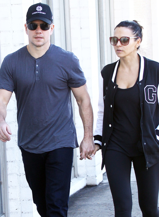 Matt Damon och Luciana Barroso går och äter lunch tillsammans i Los Angeles. Matt Damon och Luciana Barroso går och äter lunch tillsammans i Los Angeles.