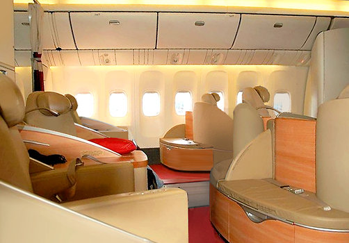 Air France. Det här tillhör de lite "mindre" lyxiga sätten att flyga. Air France. Det här tillhör de lite "mindre" lyxiga sätten att flyga.