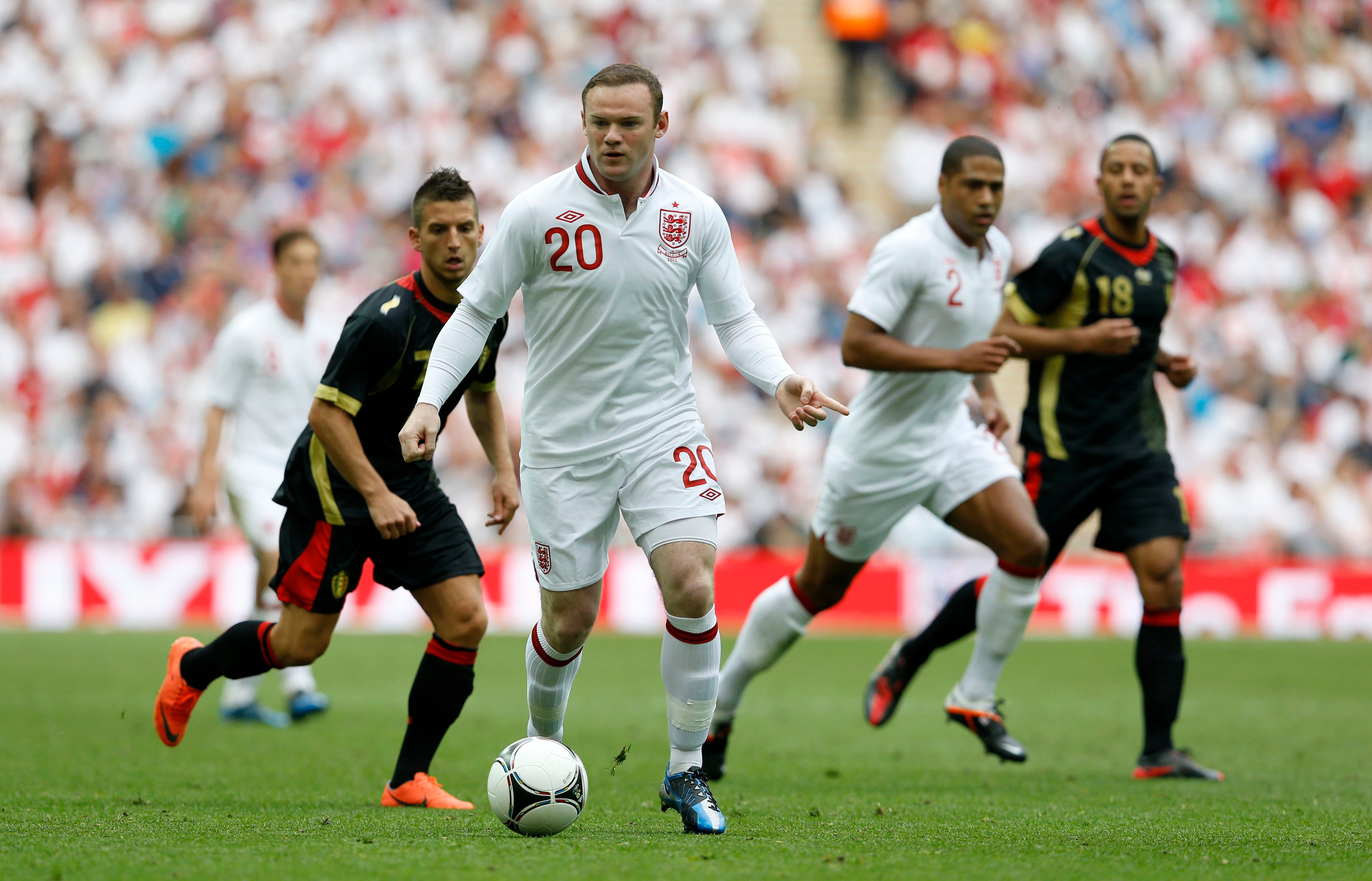 Rooney mot Belgien. 