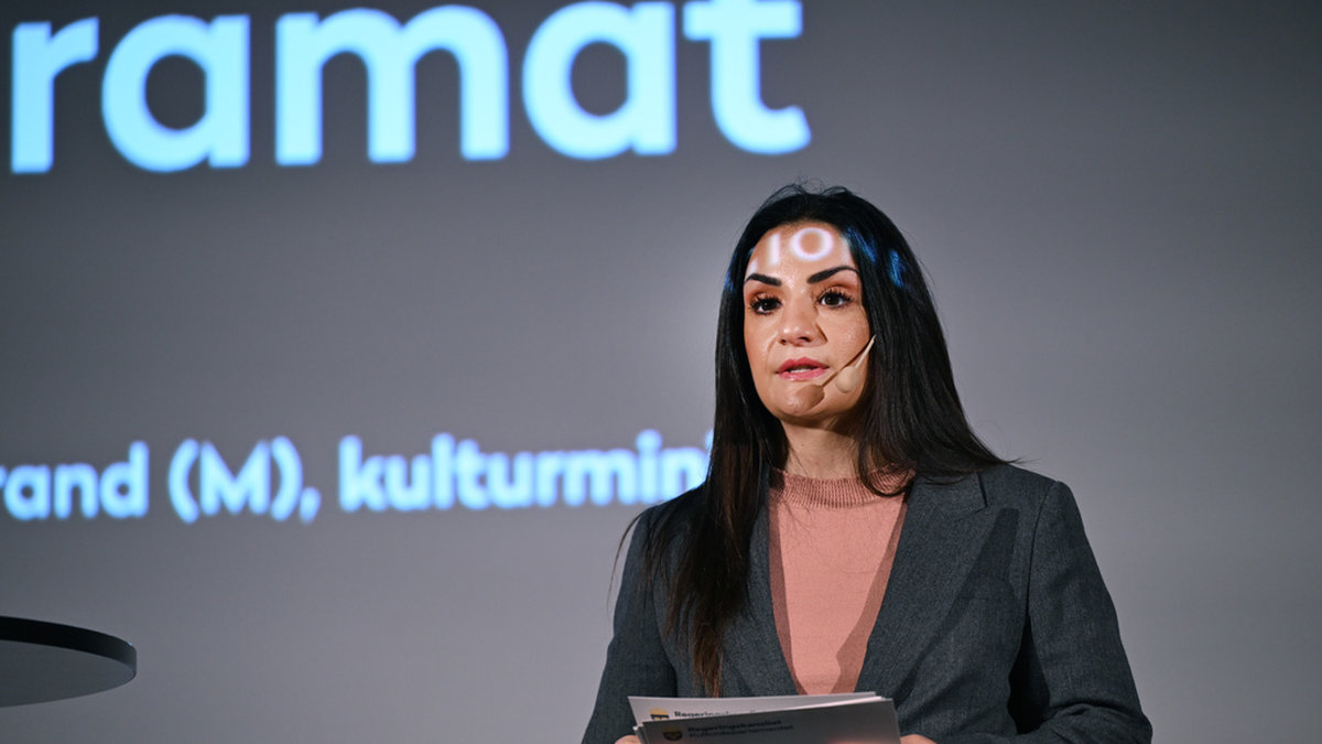 Kulturminister Parisa Liljestrand (M) talar under Filmpolitiskt toppmöte som är en del av Göteborgs filmfestival.