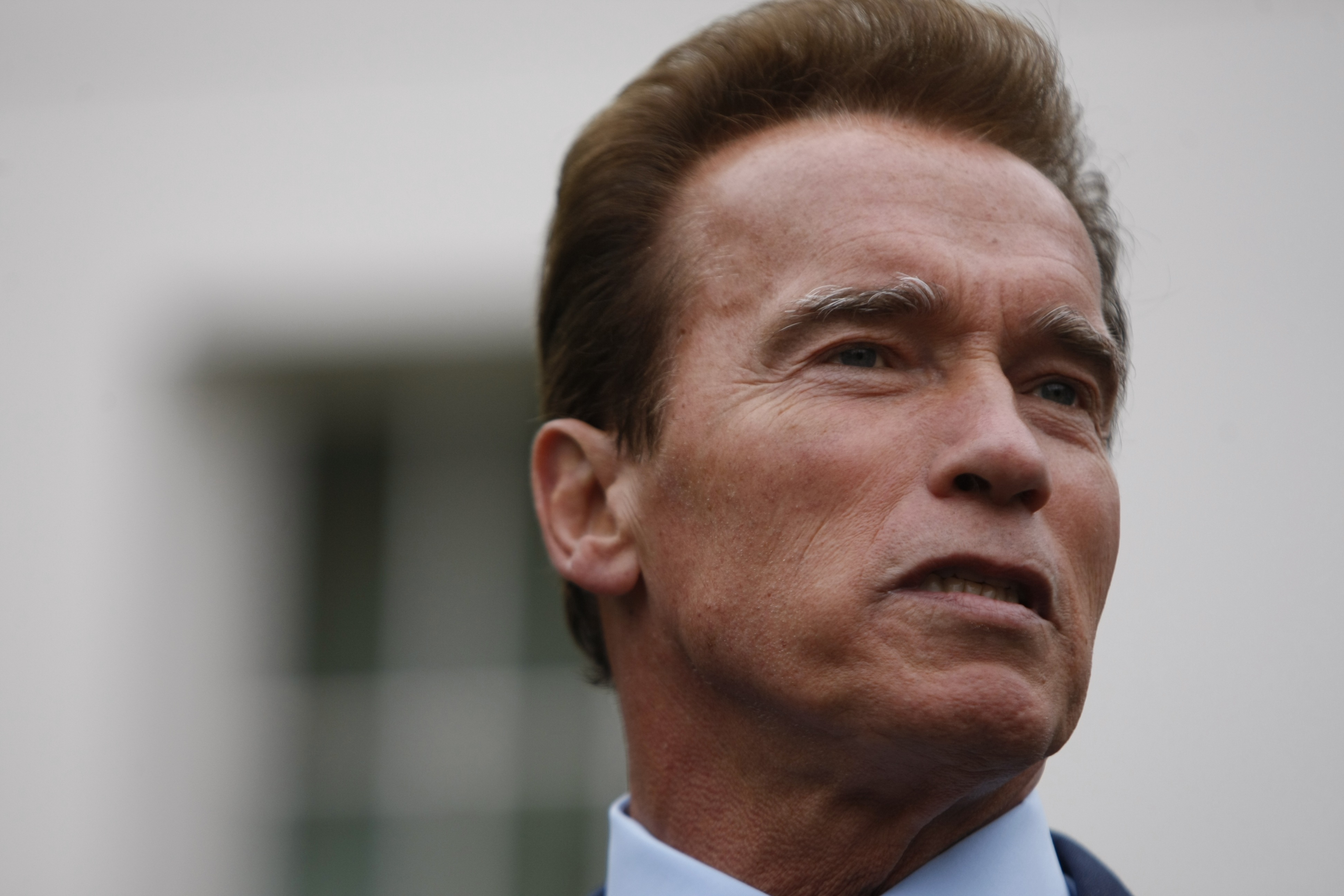 Arnold Schwarzenegger, Kalifornien, Skatteverket