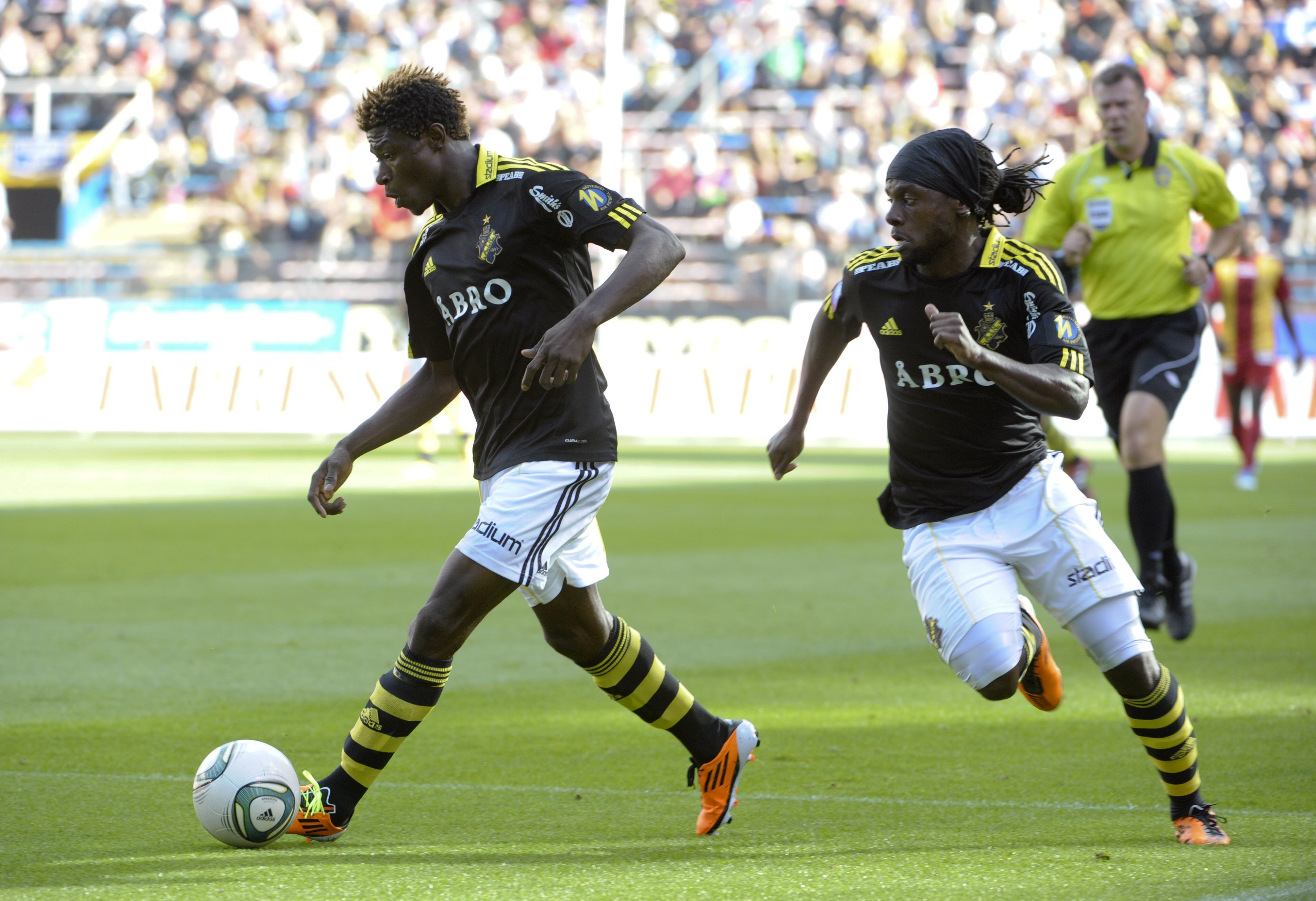 Mohamed Bangura var en av få AIK:are som imponerade i den första halvleken.