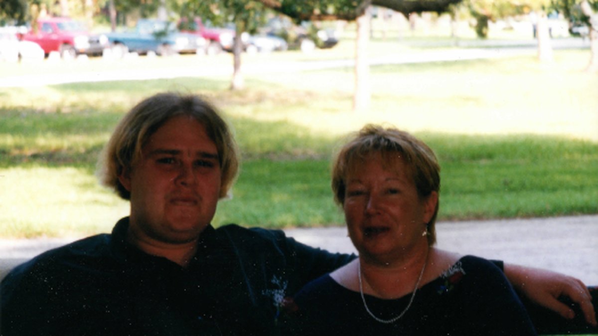 Chris med sin mamma Kathryn.