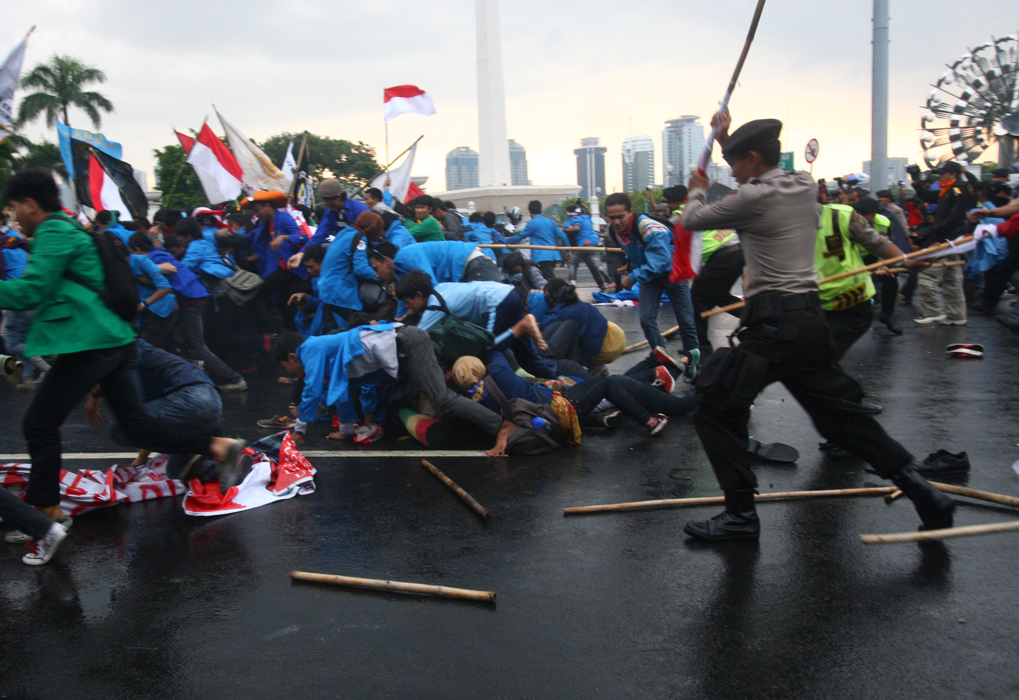 Indonesien har en längre tid skakats av protester mot regeringens politik.