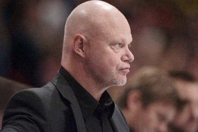 En ställd Roger Melin fick det verkligen svårt efter de första 20 minuterna. En ställd Roger Melin fick det verkligen svårt efter de första 20 minuterna.