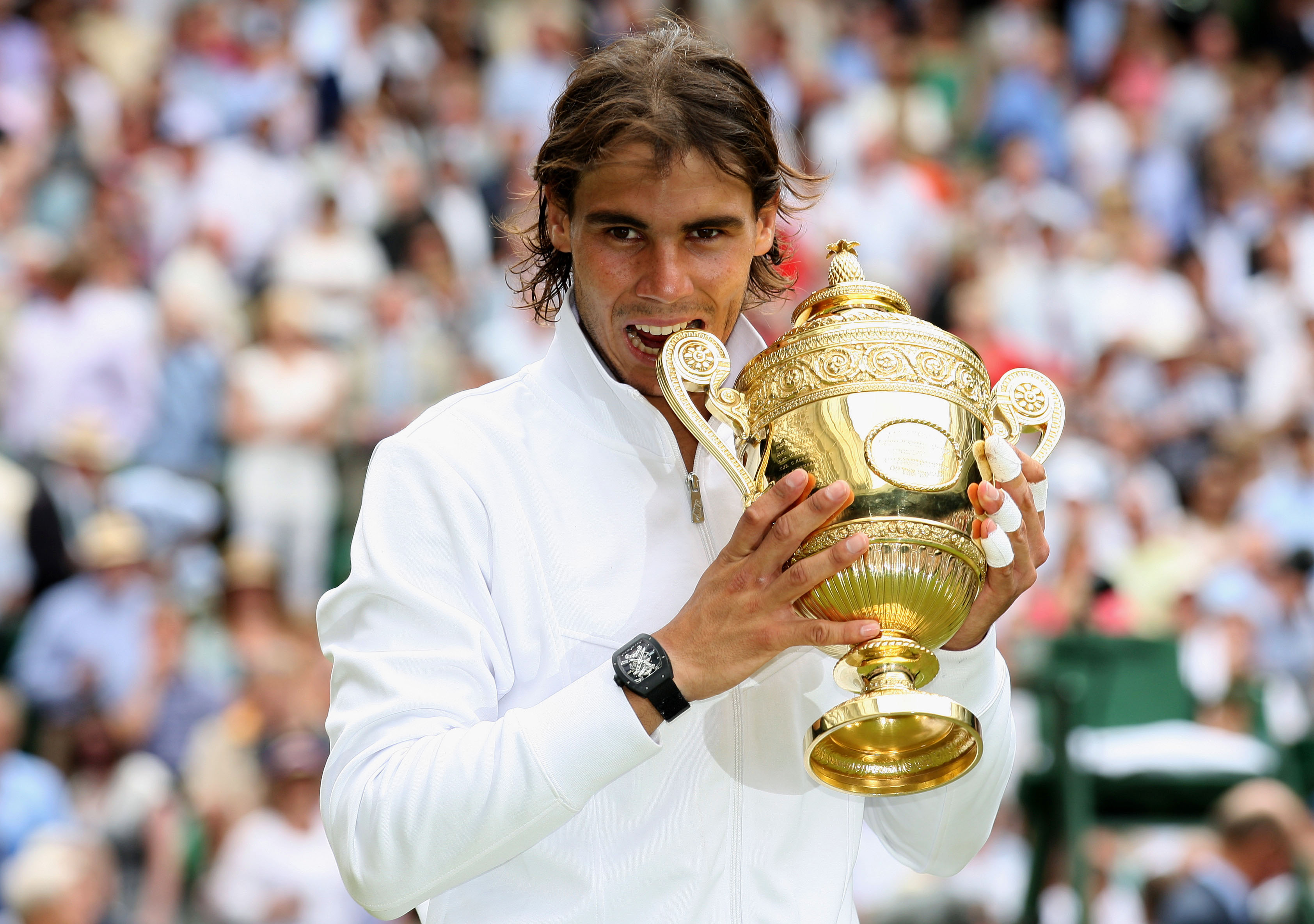 Nadal är första spanjoren att vinna Wimbledon två gånger.